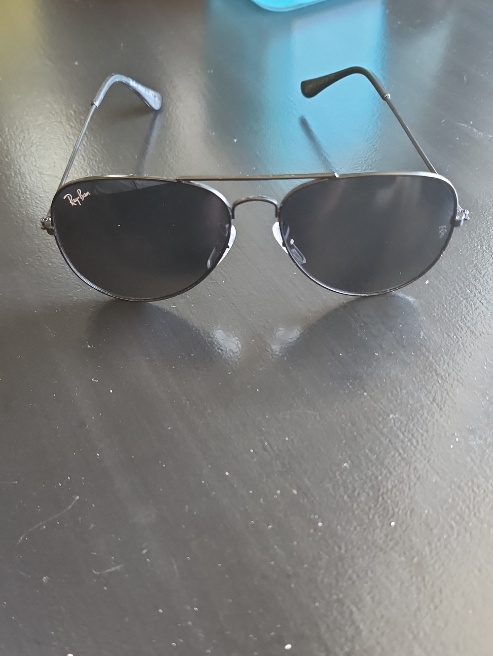 Ray-Ban Aviator Sunglasses in Black